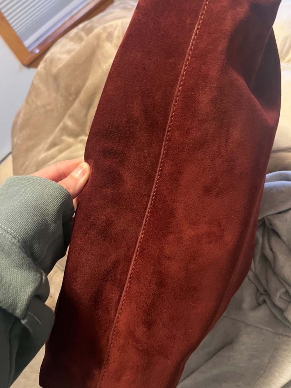 Madewell Suede Shoulder Hobo Bag in Deep Burgundy - Picture 7 of 10